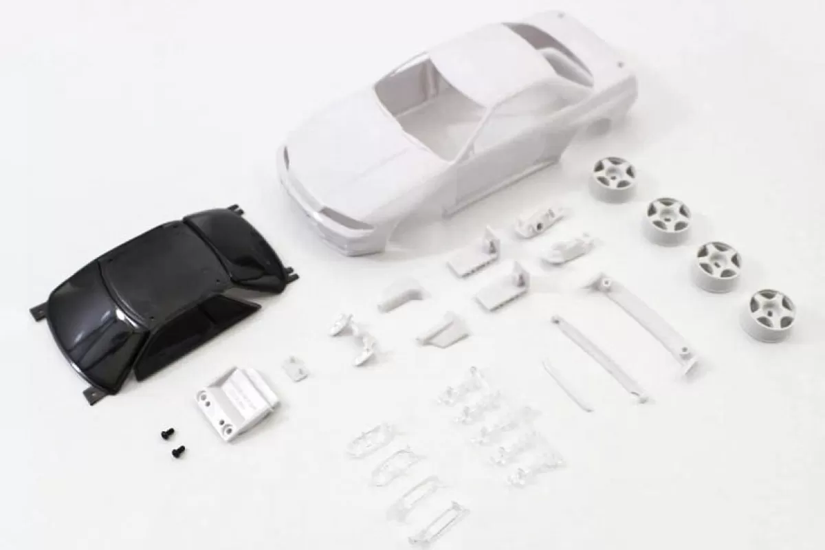 Kyosho Skyline GT-R R32 Group A specification white body set with unpainted foil